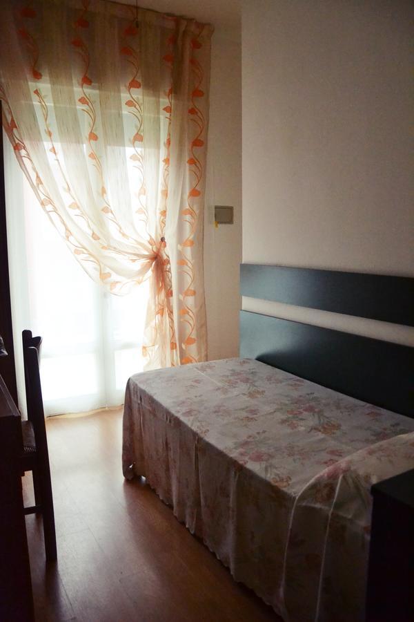 Rex Hotel